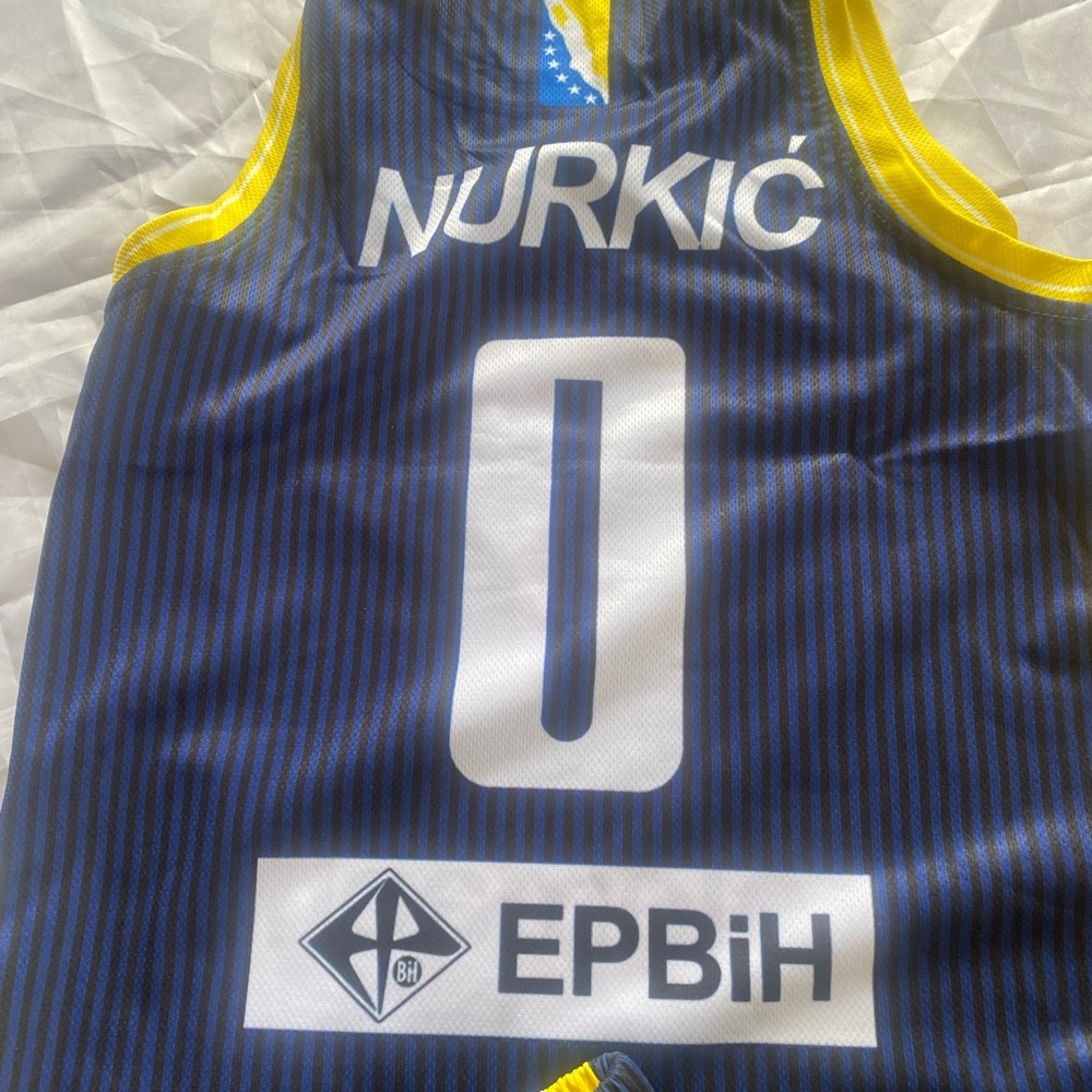 BOSNIAN EUROPEAN FOOTBALL OUTFIT! NEW! Sz 128 European FLAG!🇧🇦⚽️⚽️⚽️⚽️⚽️⚽️⚽️ - Picture 4 of 12